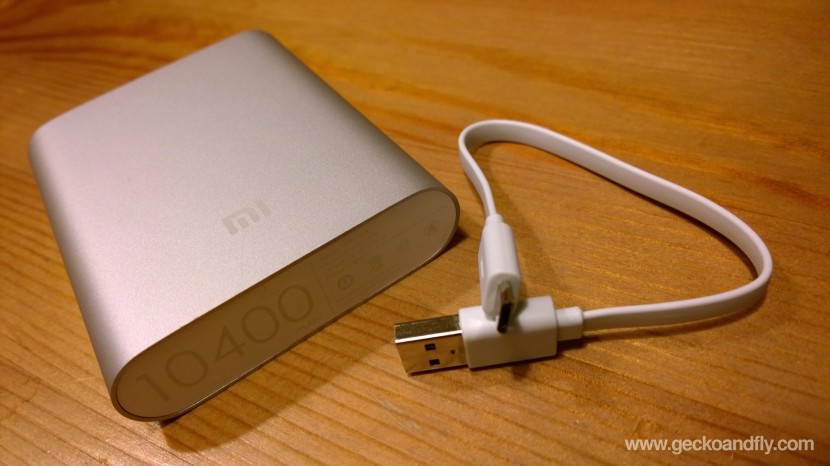 XiaoMi 10400 mAh Powerbank power bank samsung apple iphone Charger Somewhat short charging cable, then again, this is meant to be a portable charger thus this is not a big issue.