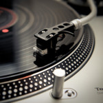 Free Virtual DJ Software With Realtime Audio Synthesizer